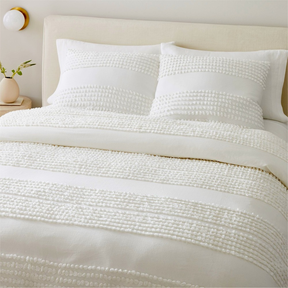 West Elm King/Cali King duvet cover and king shams